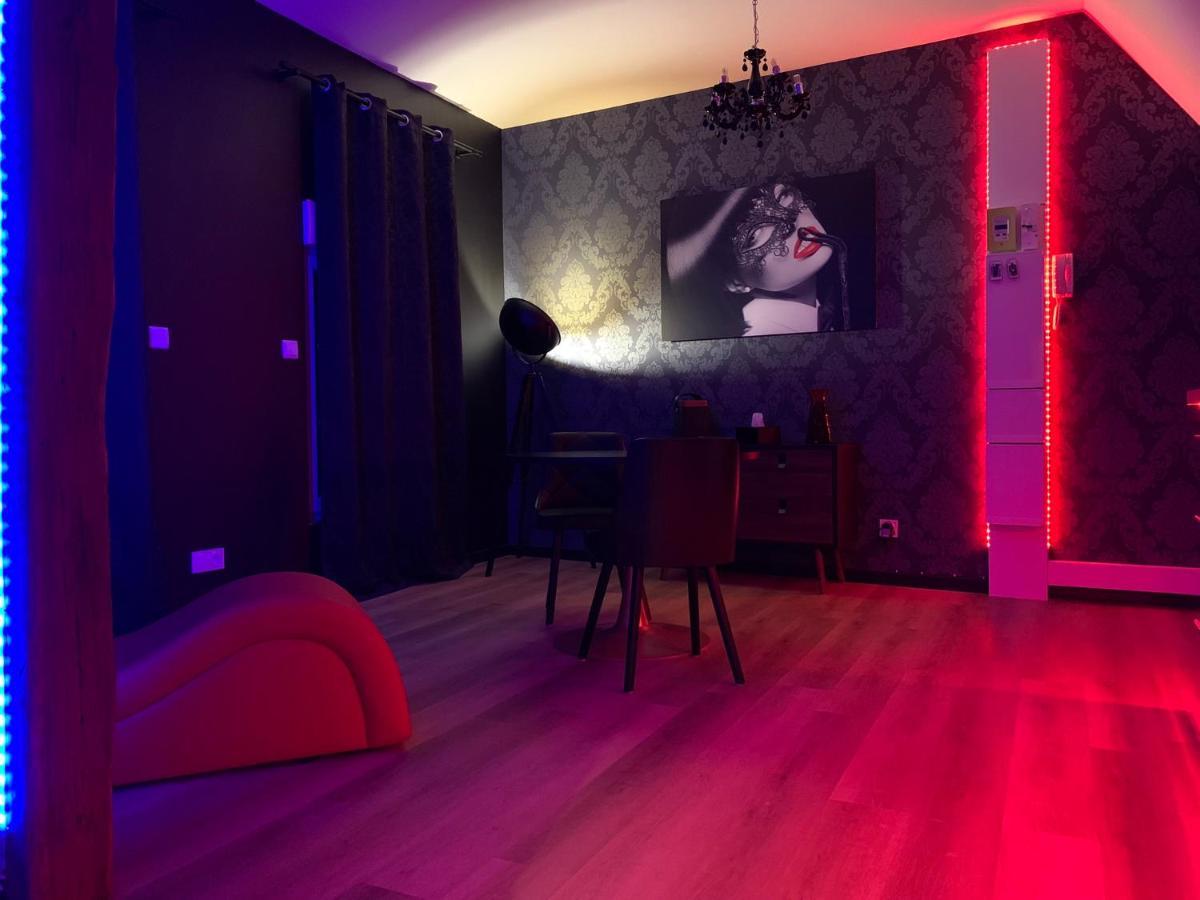Love Room Avec Jacuzzi Prive Bonnetable エクステリア 写真