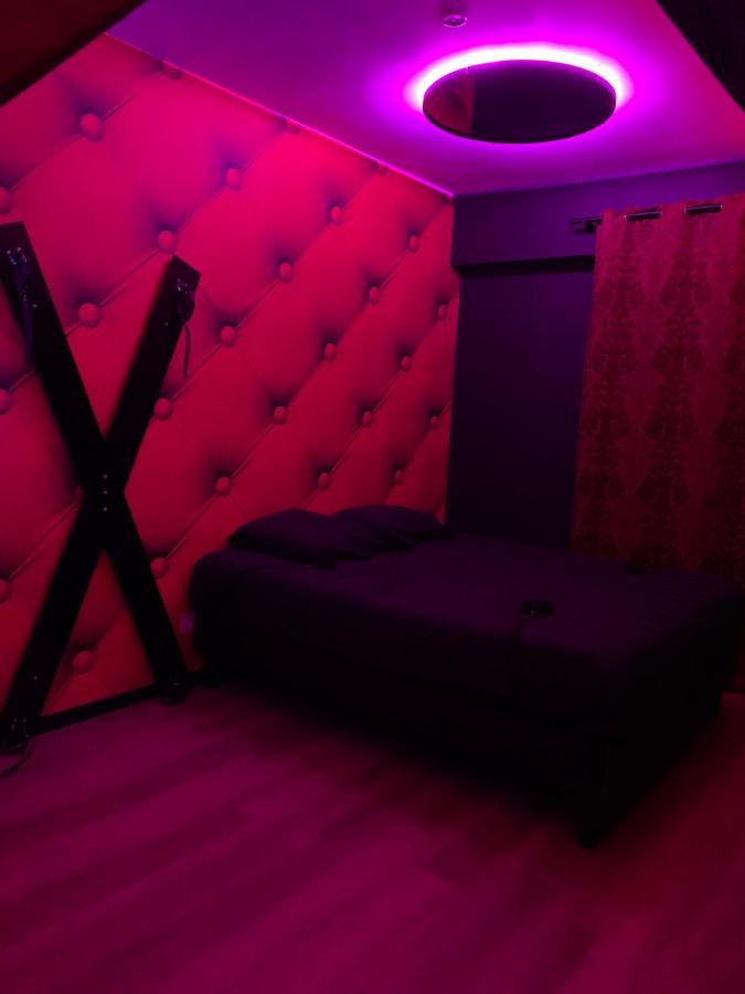 Love Room Avec Jacuzzi Prive Bonnetable エクステリア 写真